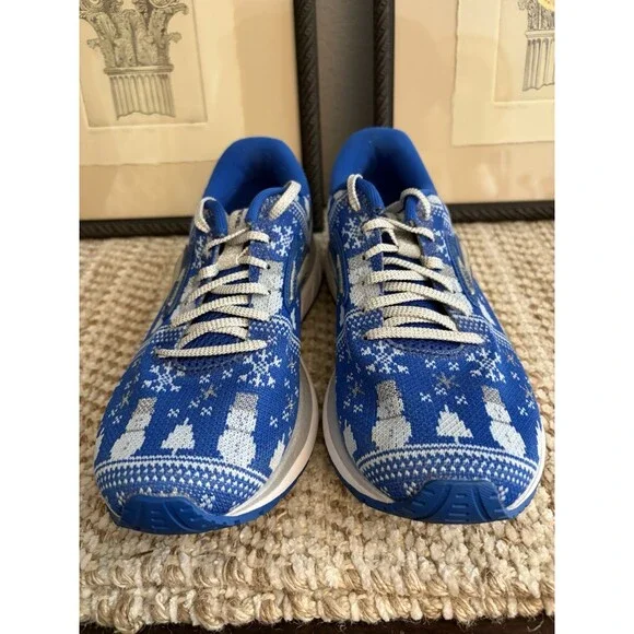 Brooks Revel 3 Run Merry Ugly Sweater Christmas Women’s Running Shoes Blue 8B - Picture 2 of 11